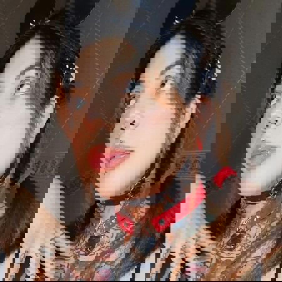 Anna Karenina Leaked profile